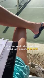 Karolina Pliskova feet photo thumbnail