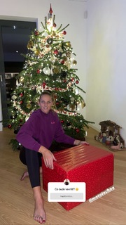 Karolina Pliskova feet photo thumbnail