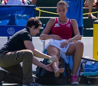 Karolina Pliskova feet photo thumbnail