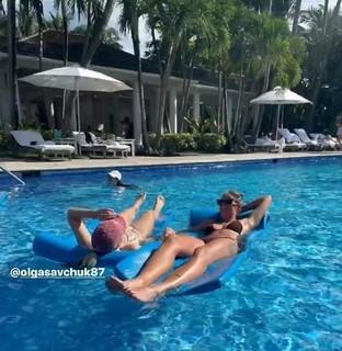 Karolina Pliskova feet photo thumbnail