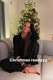 Karolina Pliskova feet photo thumbnail