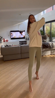 Karolina Pliskova feet photo thumbnail