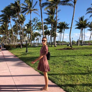 Karolina Pliskova feet photo thumbnail