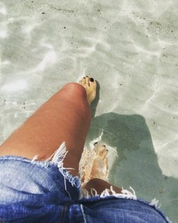 Karolina Szostak feet photo 3