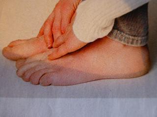 Karoline Herfurth feet photo thumbnail