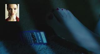 Karoline Herfurth feet photo thumbnail