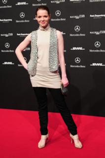 Karoline Herfurth feet photo thumbnail