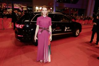 Karoline Herfurth feet photo thumbnail