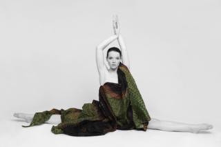 Karoline Herfurth feet photo thumbnail