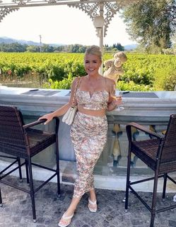 Karoline Leavitt feet photo thumbnail