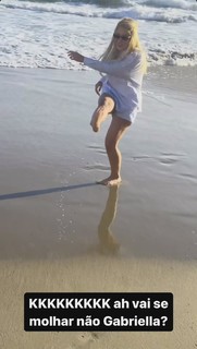 Karoline Lima feet photo thumbnail