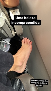 Karoline Lima feet photo thumbnail