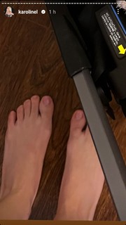 Karoline Lima feet photo thumbnail
