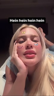 Karoline Lima feet photo thumbnail