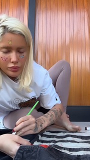 Karoline Lima feet photo thumbnail