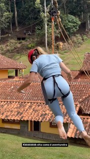 Karoline Lima feet photo thumbnail