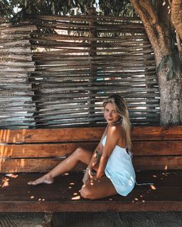 Karoline Lima feet photo thumbnail