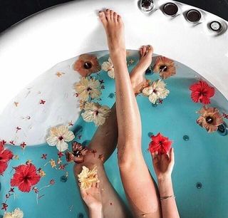 Karoline Lima feet photo thumbnail
