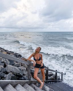 Karoline Lima feet photo thumbnail