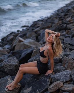 Karoline Lima feet photo thumbnail