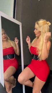 Karoline Lima feet photo thumbnail