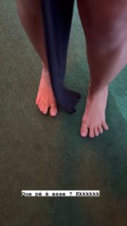 Karoline Lima feet photo thumbnail