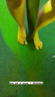 Karoline Lima feet photo thumbnail