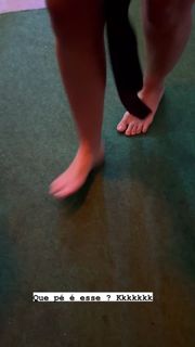 Karoline Lima feet photo thumbnail