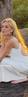 Karoline Lima feet photo thumbnail