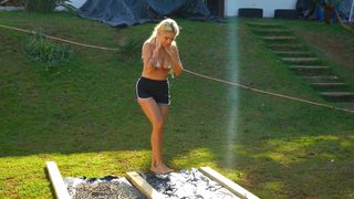 Karoline Lima feet photo thumbnail