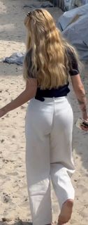Karoline Lima feet photo thumbnail