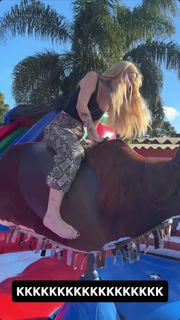 Karoline Lima feet photo thumbnail