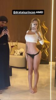 Karoline Lima feet photo thumbnail