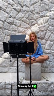 Karoline Lima feet photo thumbnail