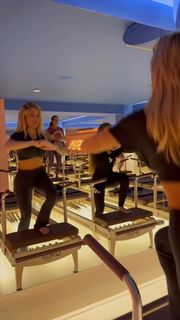Karoline Lima feet photo thumbnail