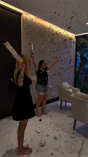 Karoline Lima feet photo thumbnail