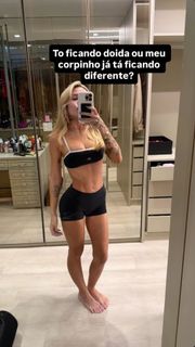 Karoline Lima feet photo thumbnail
