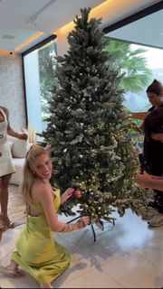 Karoline Lima feet photo thumbnail