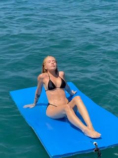 Karoline Lima feet photo 17