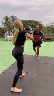 Karoline Lima feet photo 2