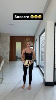 Karoline Lima feet photo 2