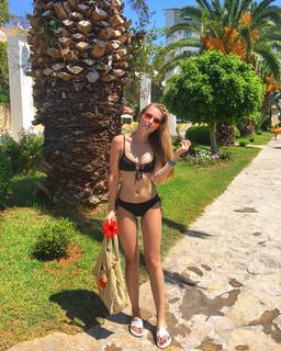 Karolína Malisová feet photo 2