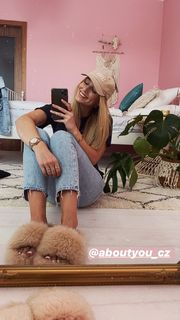 Karolína Malisová feet photo 5