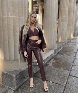 Karolína Malisová feet photo 10