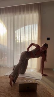 Karolína Malisová feet photo 8