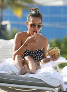 Karrueche Tran feet photo thumbnail