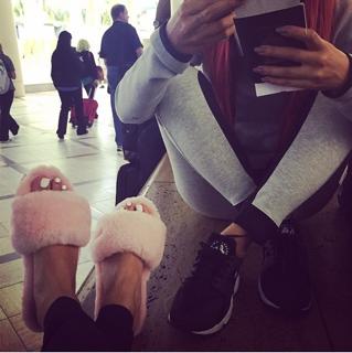 Karrueche Tran feet photo thumbnail