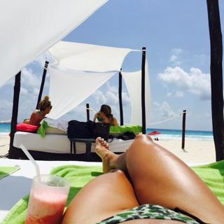 Karrueche Tran feet photo thumbnail