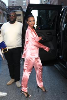 Karrueche Tran feet photo thumbnail