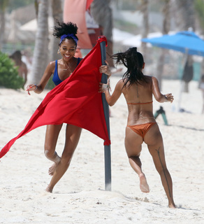 Karrueche Tran feet photo thumbnail